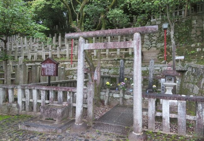 護国神社にあります