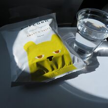 WLG→AKL便での機内食も同じくシンプル