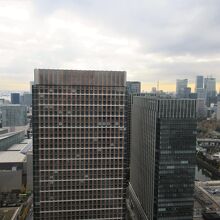 37階展望フロアからレインボー、東京タワーも小さく見えます