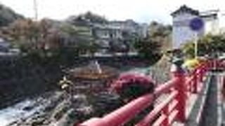 菊祭りでは菊の花で飾られます♪