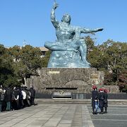 大きくて平和な公園