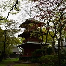 日吉八幡神社の三重塔