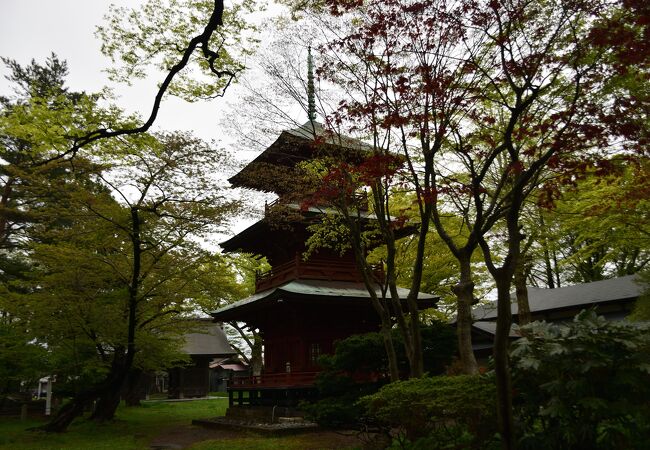 秋田にある三重塔がある神社