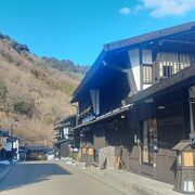木曽福島宿の古い町並みのある一角。規模は小さいです