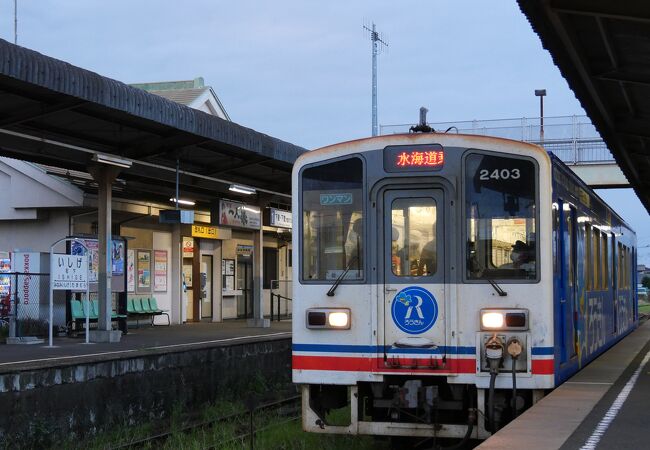 旧石下町の中心駅。現在は無人駅です