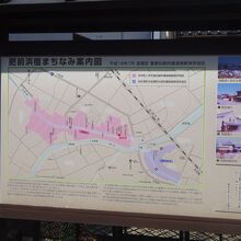 周辺の地図。ピンク色に着色されたところが景観地域。