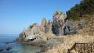 訪れた時は穏やかな海でした