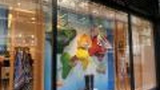 丸の内エルメスはワンちゃんOK♪