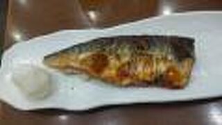 地蔵通りの人気食堂