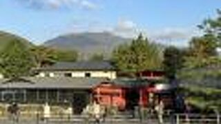 芸能の神様が祀られている