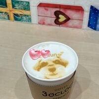 ウェルカムドリンクはプリントラテアート