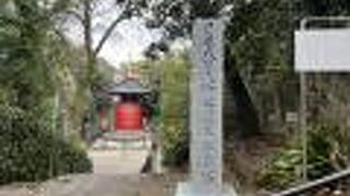 赤い色がインパクト大