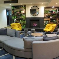 ロビーもくつろいだ雰囲気