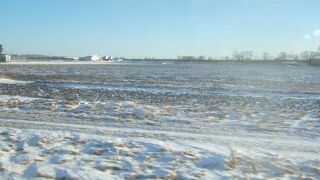 十勝平野をひた走ります