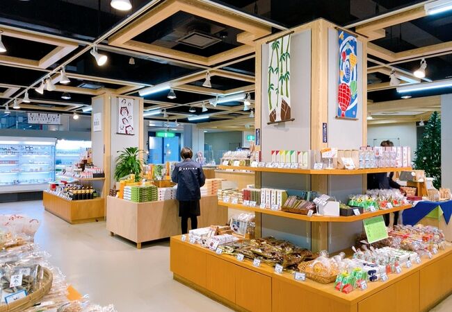 期間限定で、唐津くんちの山車が展示されています。