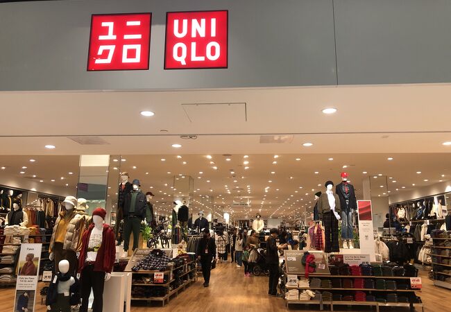 ウッドフィールド モール