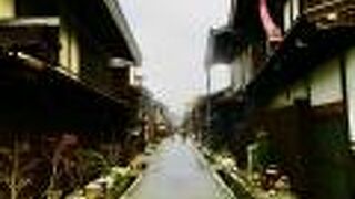 高山の古い街並み