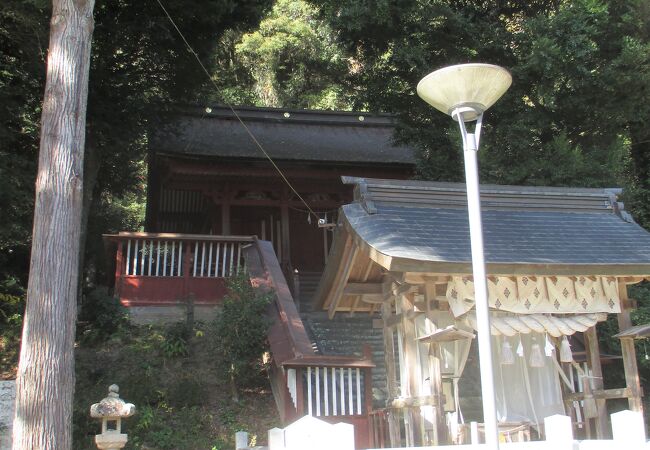 染羽天石勝神社