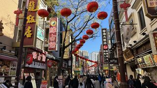 中華街大通りに人が集中