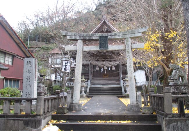 龍御前神社