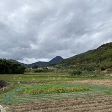 子檀嶺岳