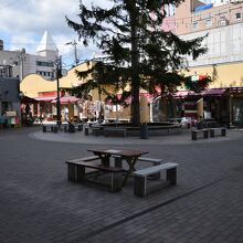 パサージュ広場