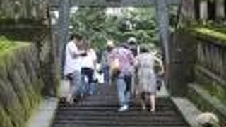 眠り猫のある回廊の奥