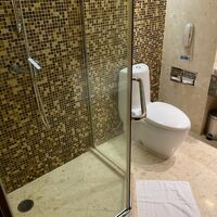 シャワーブース