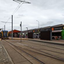 ブロードビーチサウス駅に到着です