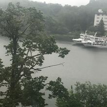 「マリモの里」の乗船場所はホテル近く