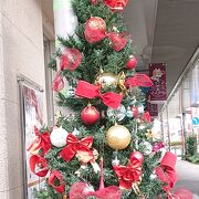 クリスマスツリーで、ムードを盛り上げていました