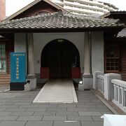 図書館近く