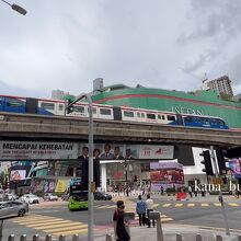 KLmonorail×ブキッビンタン駅前