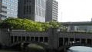 朝日フェスティバルホールの近く