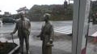 時標（ときしるべ）7の銅像