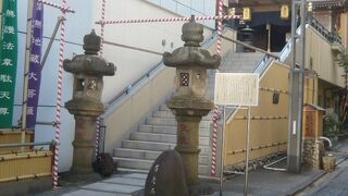 鉄造菩薩頭が、人形町の大観音寺にあります。指定された拝観日にのみ、見ることができるそうです。