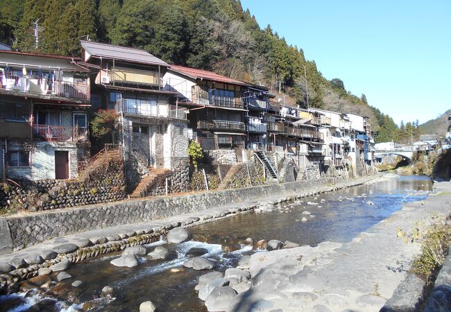 小駄良川