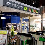 仙台空港と仙台市内とのアクセス抜群。単線だったんですね、、、