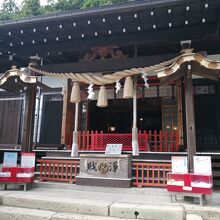 神社の建物