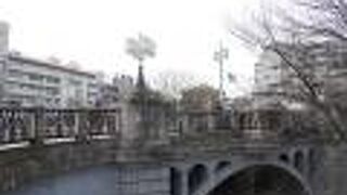 ドラマで見た気がする…。