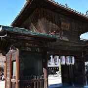 厳島神社のお隣にある大巌寺様