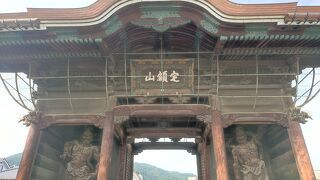 説明不要の古寺