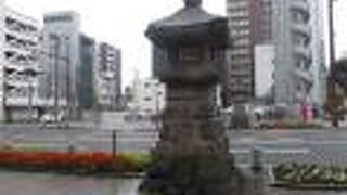 いづろ通りの交差点