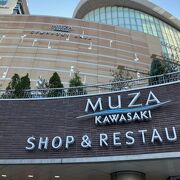 音楽メインの施設ですが、飲食店も充実しています。