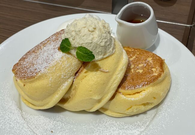 幸せのパンケーキ ウミカジテラス 沖縄店