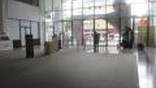 入店する扉と退店する扉が異なっていました