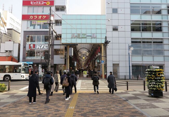 まだまだ地元のお店が頑張っています