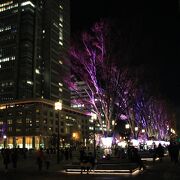 駅前広場の木々がライトアップされて綺麗でした