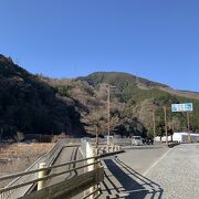 丹沢湖に向かう県道沿いにある小さな道の駅