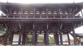 東大寺と興福寺の両方のお寺から一文字ずつをとって東福寺。
